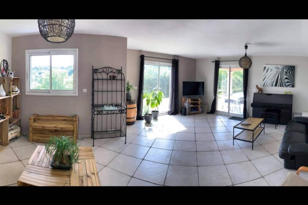Maison spacieuse et calme près de la cité Villa Alairac Esterno foto