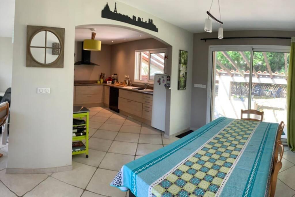 Maison spacieuse et calme près de la cité Villa Alairac Esterno foto