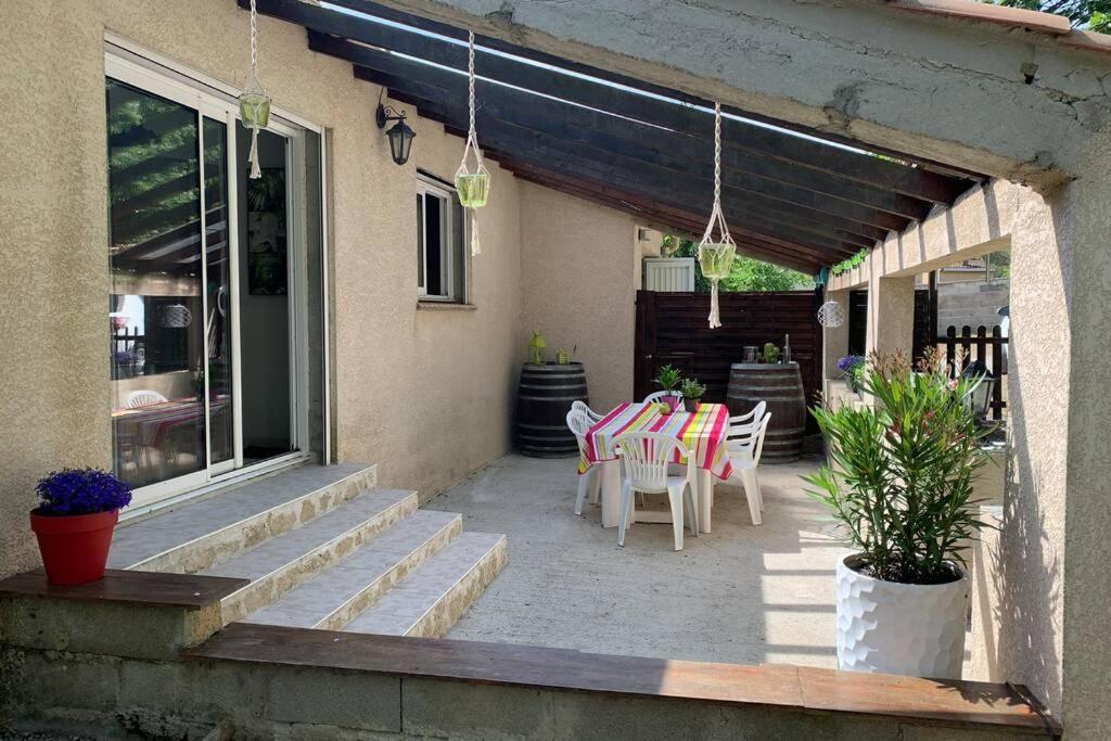 Maison spacieuse et calme près de la cité Villa Alairac Esterno foto