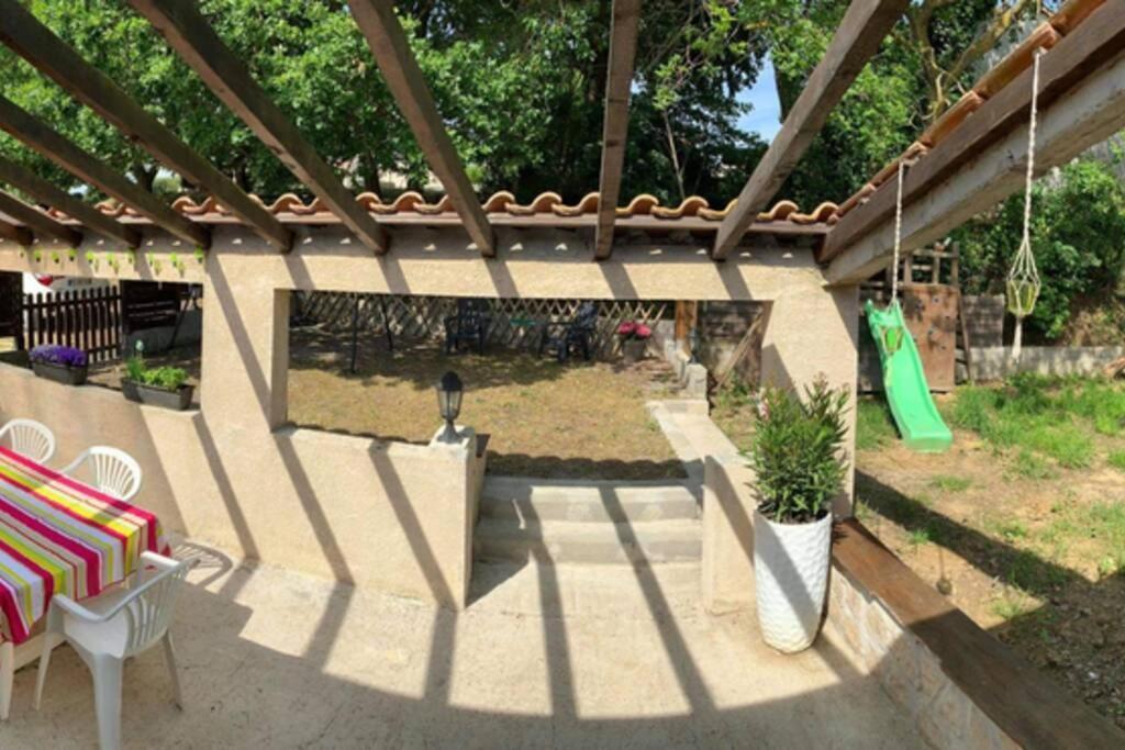 Maison spacieuse et calme près de la cité Villa Alairac Esterno foto