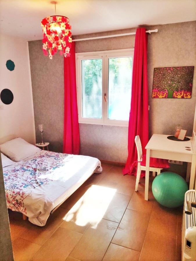 Maison spacieuse et calme près de la cité Villa Alairac Esterno foto